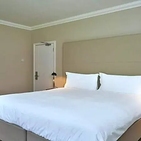 Powerscourt Springs Health Farm Hotel *